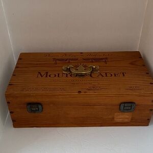 Vtg Baron Philippe de Rothschild Empty Wooden Mouton-Cadet Wine Box Brass Handle